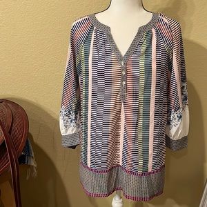 👚 NWT LUUKSE brand women’s mixed stripe notch neck top